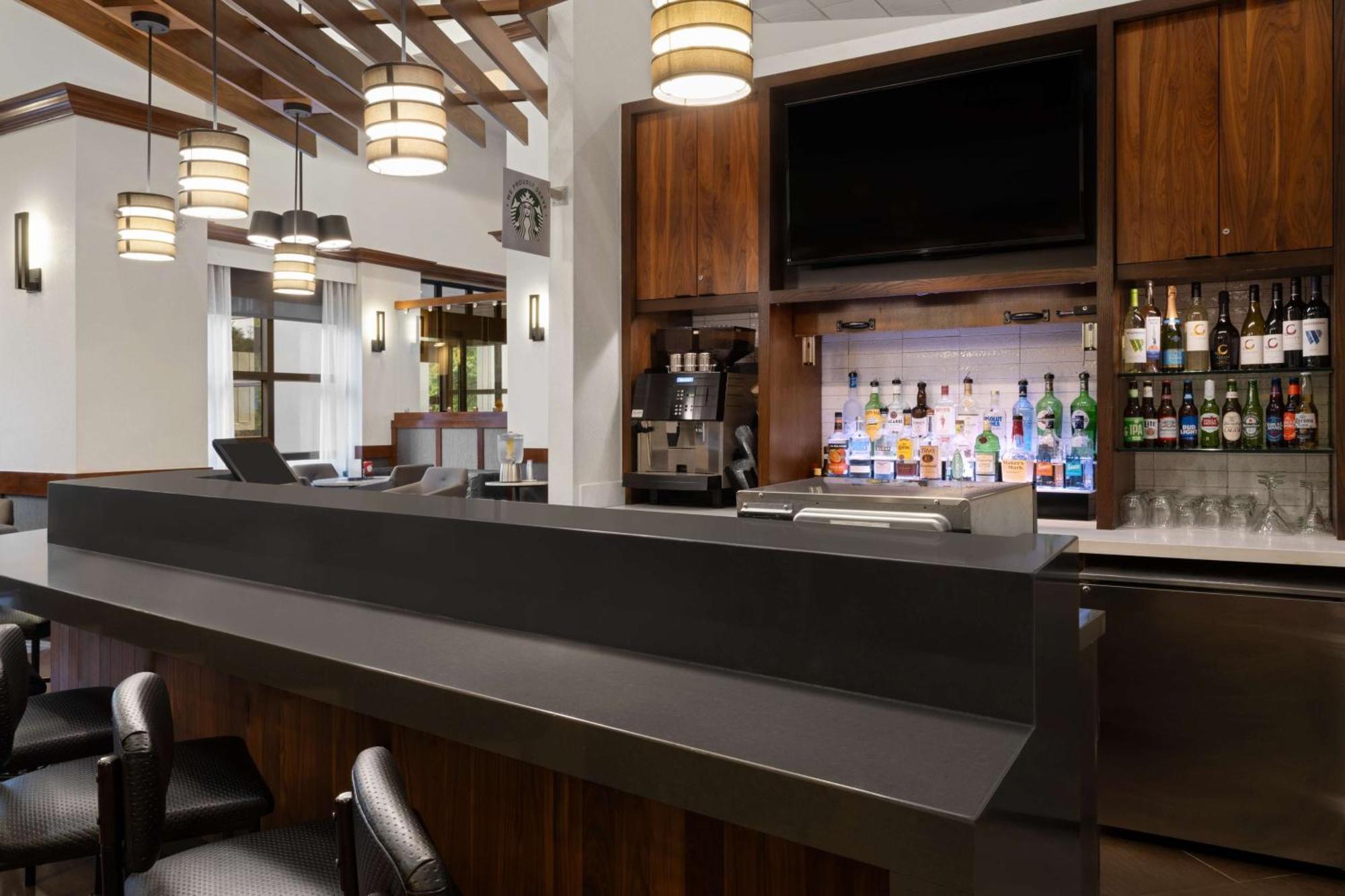 Hyatt Place Мистик Экстерьер фото